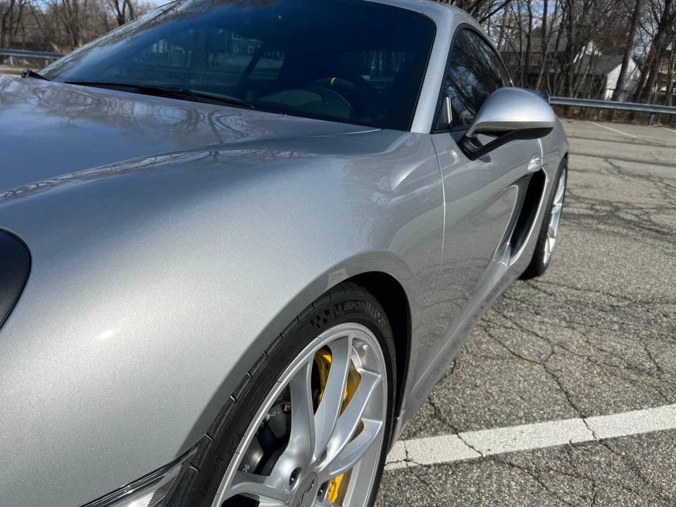 2016 Porsche 981 Cayman GT4 - Image 22 of 31