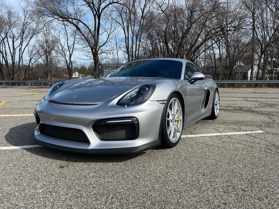 2016 Porsche 981 Cayman GT4 - Image 8 of 31