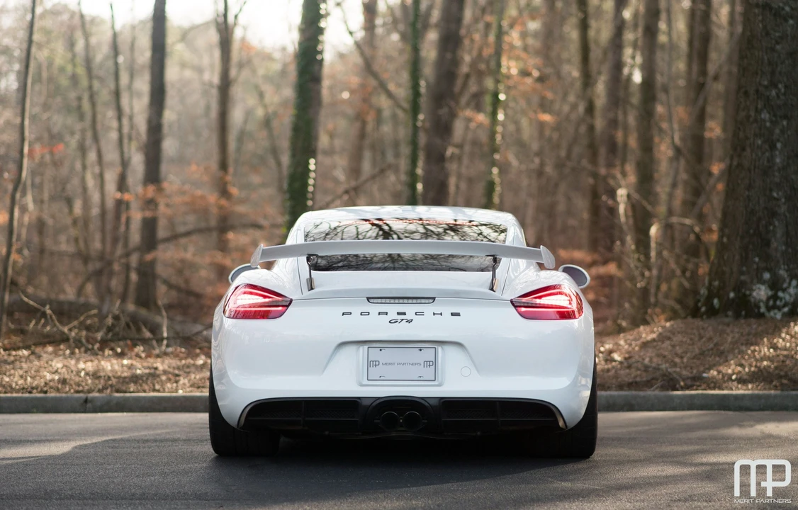 2016 Porsche 981 Cayman GT4 - Image 10 of 31
