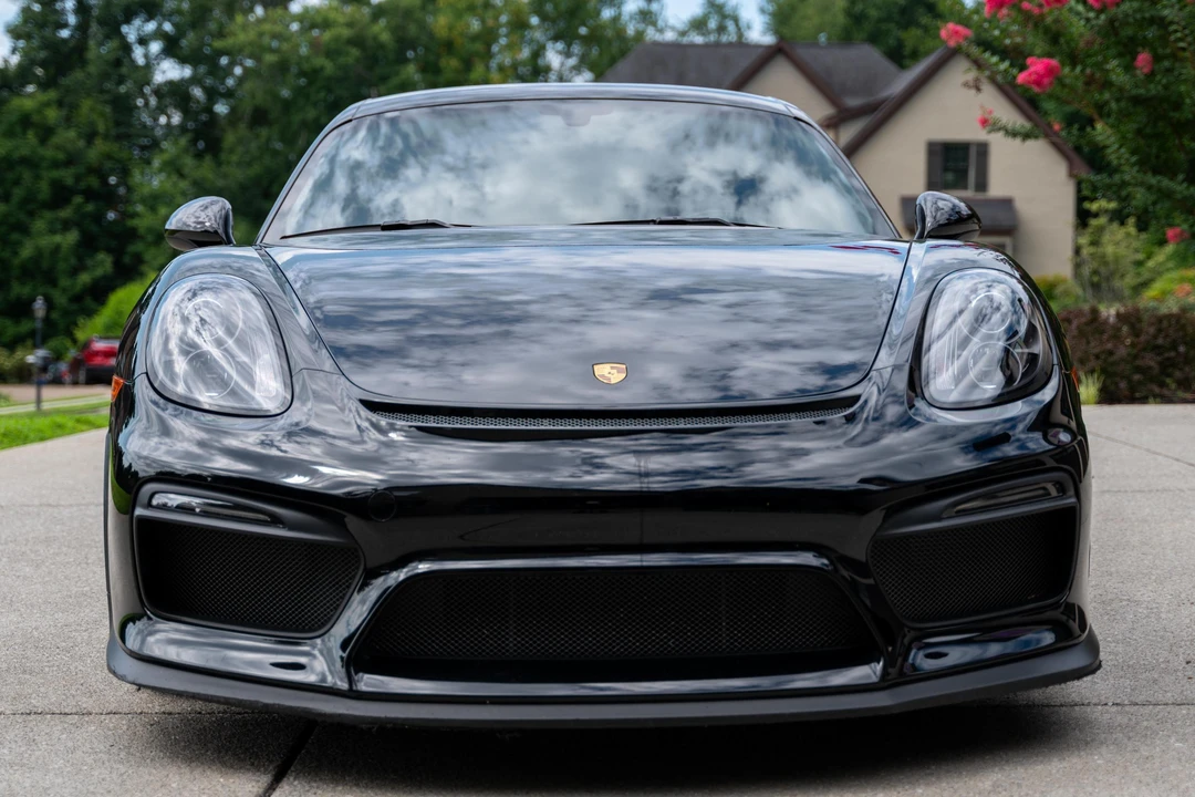 2016 Porsche 981 Cayman GT4 - Image 2 of 31