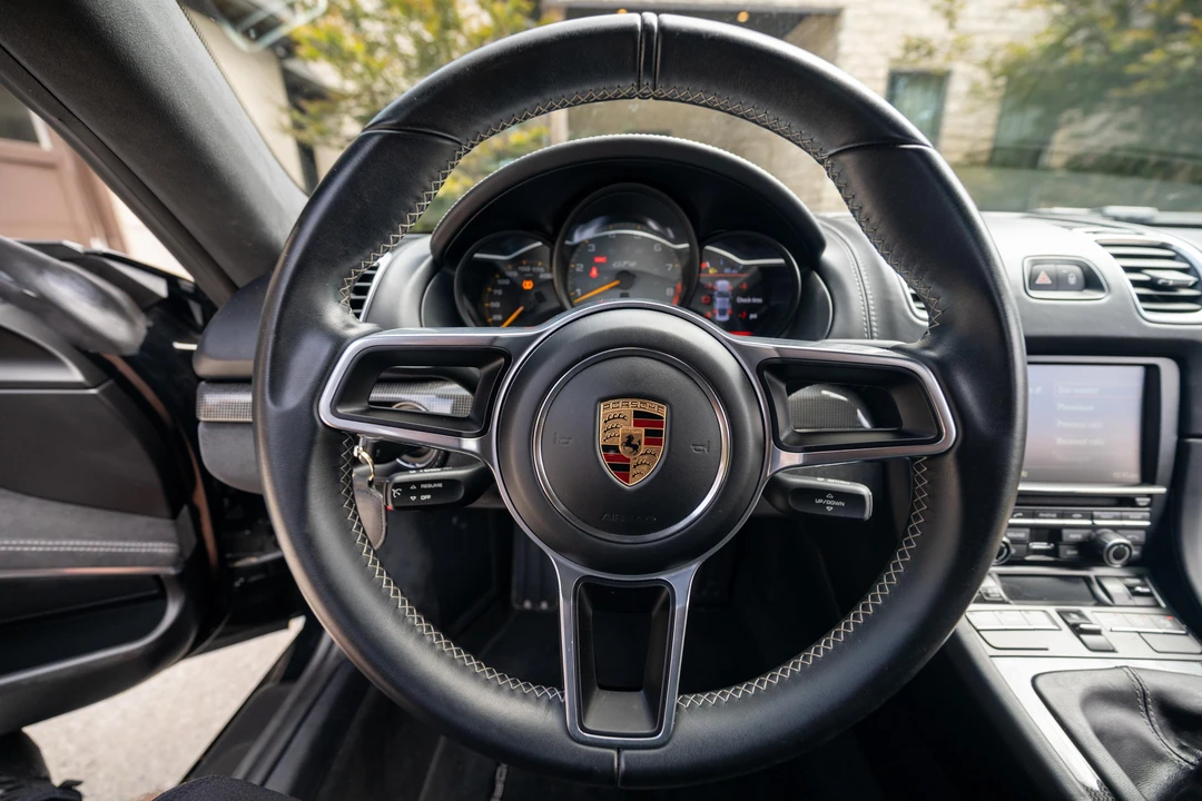 2016 Porsche 981 Cayman GT4 - Image 24 of 31