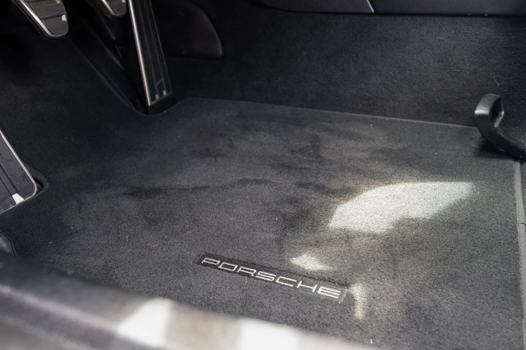 2016 Porsche 981 Cayman GT4 - Image 31 of 31