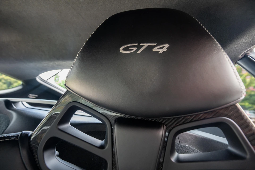 2016 Porsche 981 Cayman GT4 - Image 17 of 31