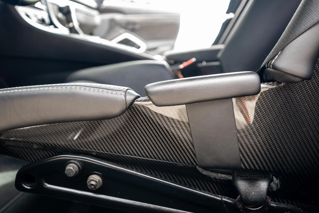 2016 Porsche 981 Cayman GT4 - Image 19 of 31