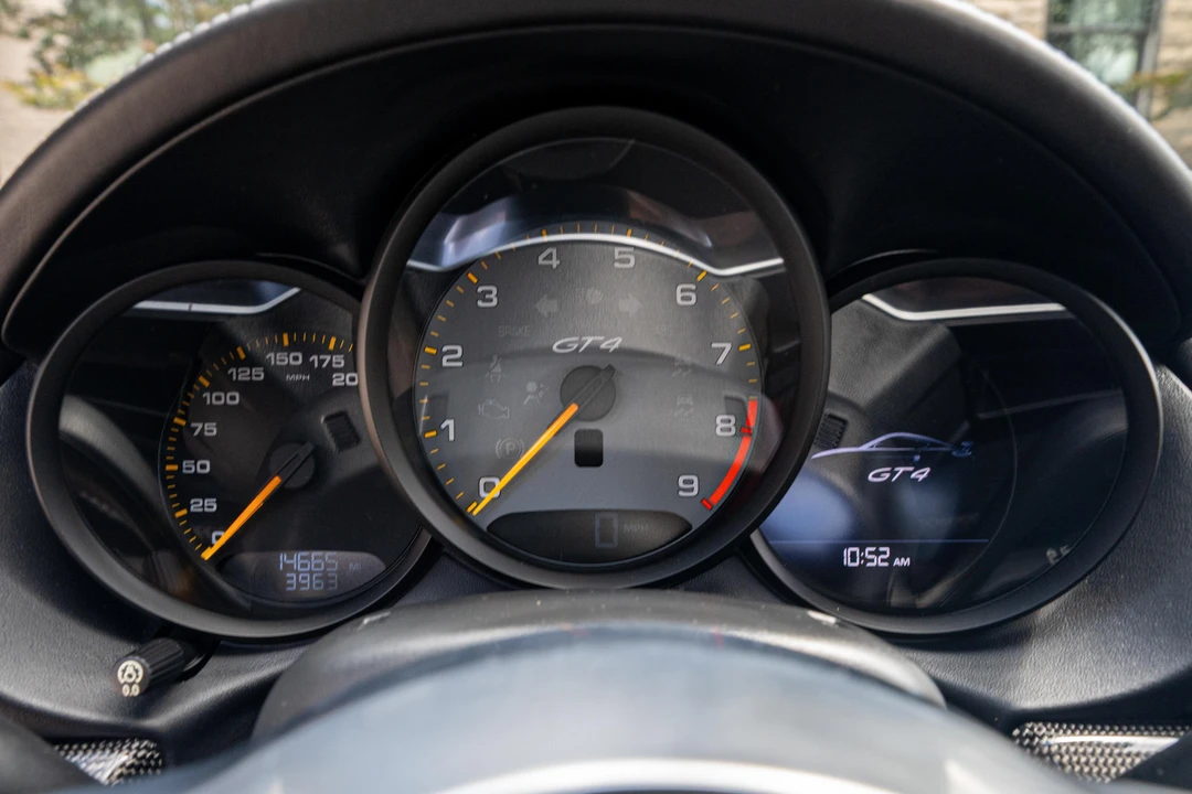 2016 Porsche 981 Cayman GT4 - Image 16 of 31