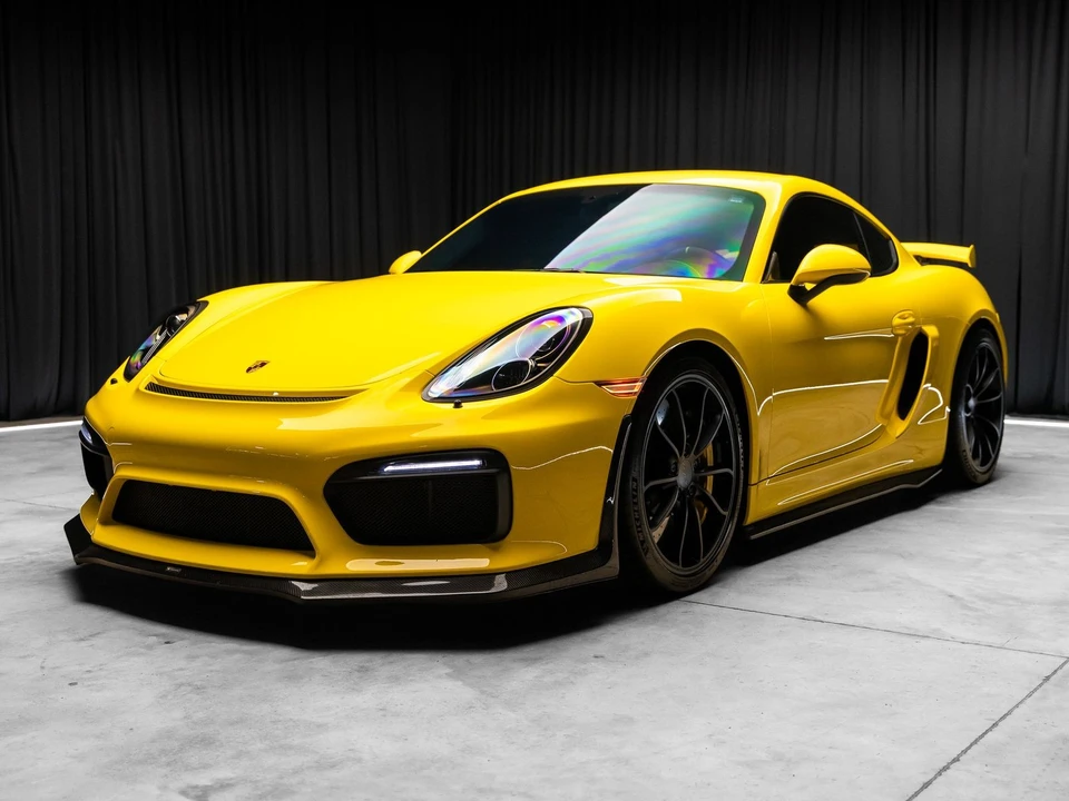 2016 Porsche 981 Cayman GT4 - Image 25 of 31