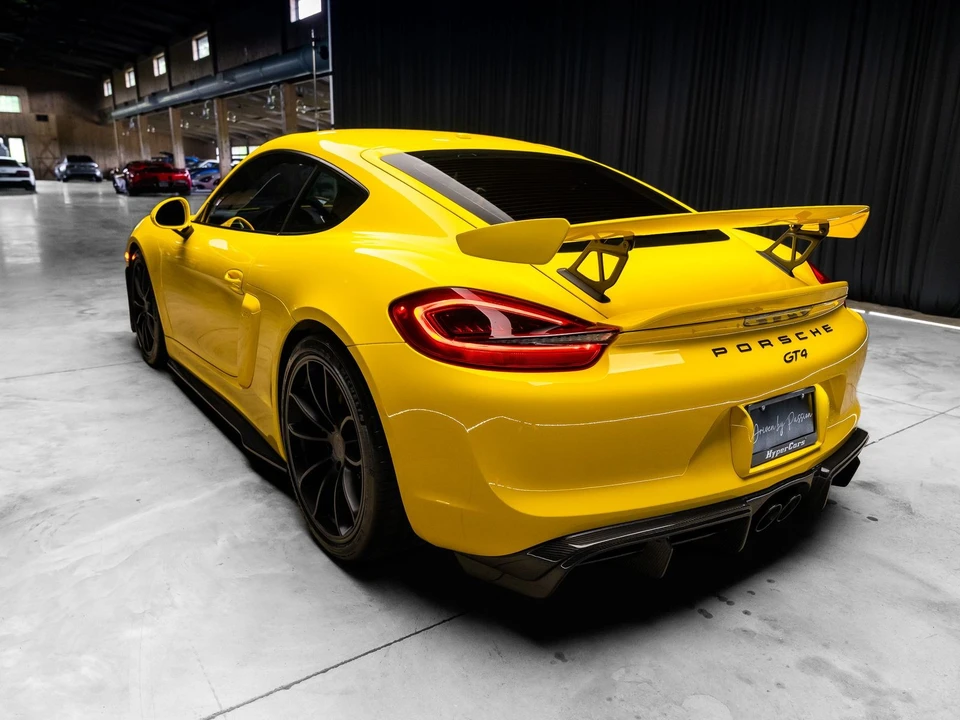2016 Porsche 981 Cayman GT4 - Image 13 of 31