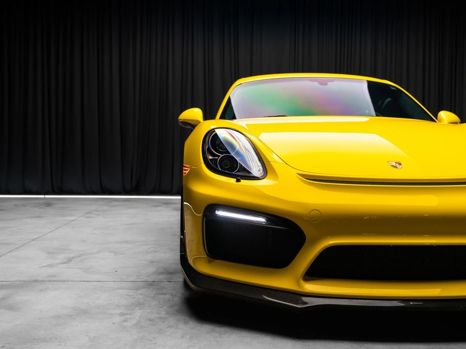 2016 Porsche 981 Cayman GT4 - Image 20 of 31
