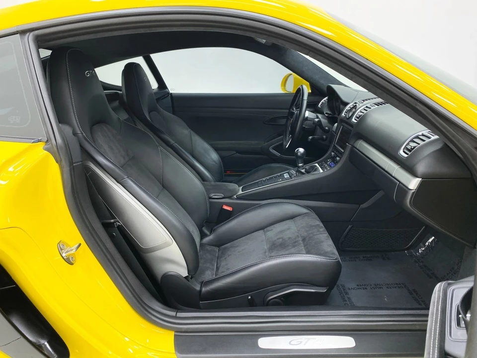 2016 Porsche 981 Cayman GT4 - Image 14 of 21