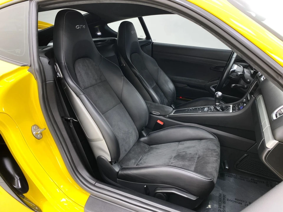 2016 Porsche 981 Cayman GT4 - Image 16 of 21