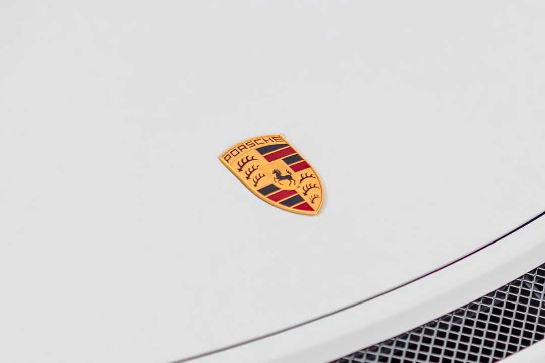 2016 Porsche 981 Cayman GT4 - Image 23 of 31