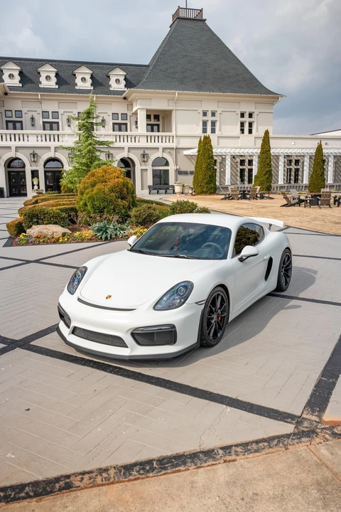 2016 Porsche 981 Cayman GT4 - Image 9 of 31
