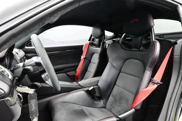 2016 Porsche 981 Cayman GT4 - Image 5 of 5