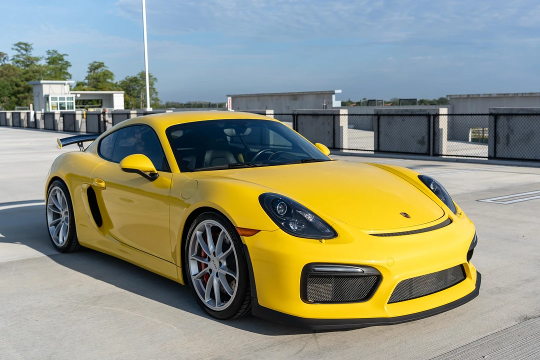 2016 Porsche 981 Cayman GT4 - Image 10 of 31