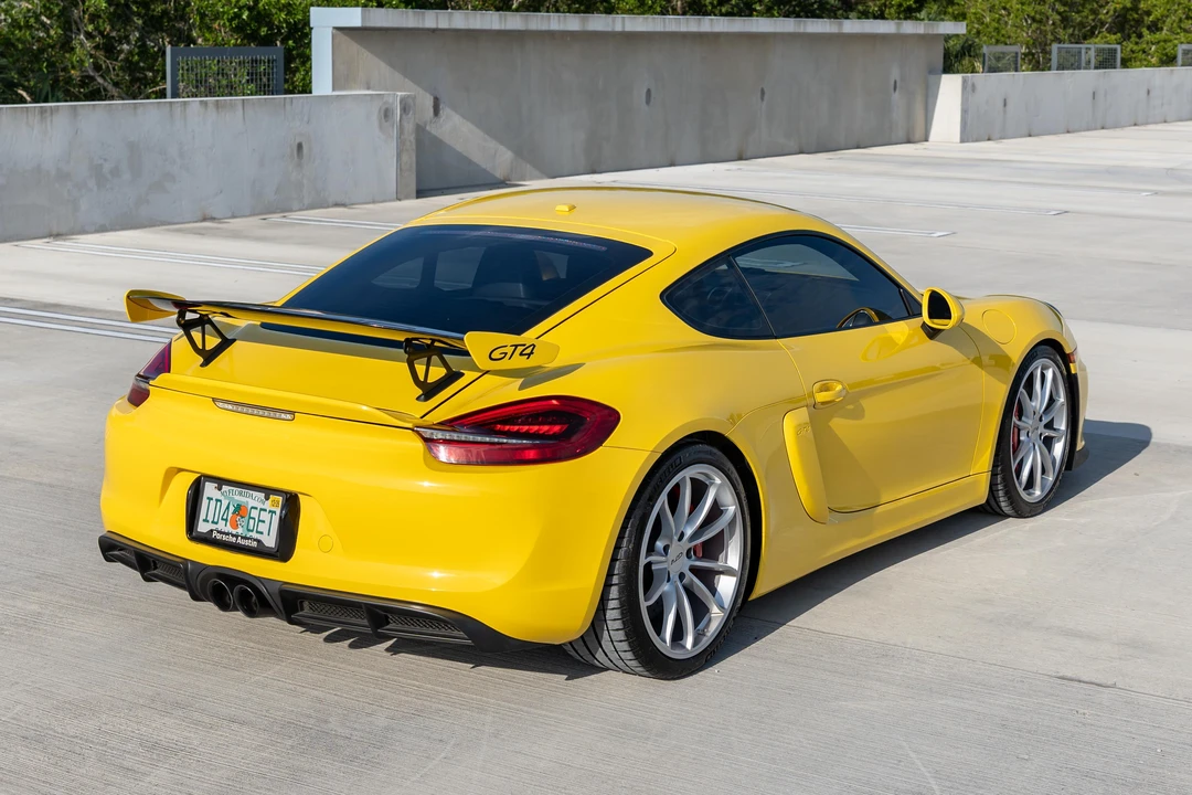 2016 Porsche 981 Cayman GT4 - Image 11 of 31