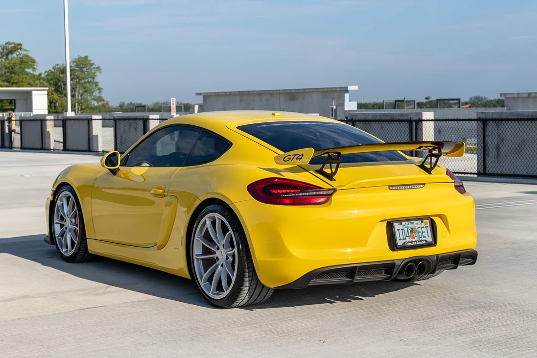 2016 Porsche 981 Cayman GT4 - Image 4 of 31