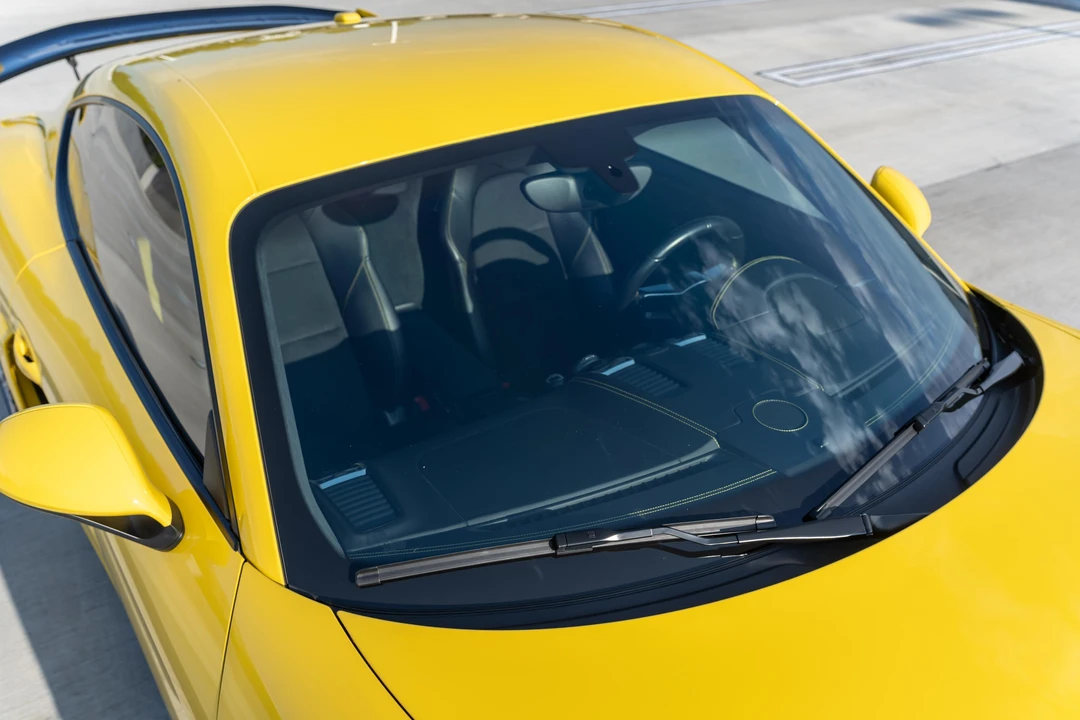 2016 Porsche 981 Cayman GT4 - Image 22 of 31