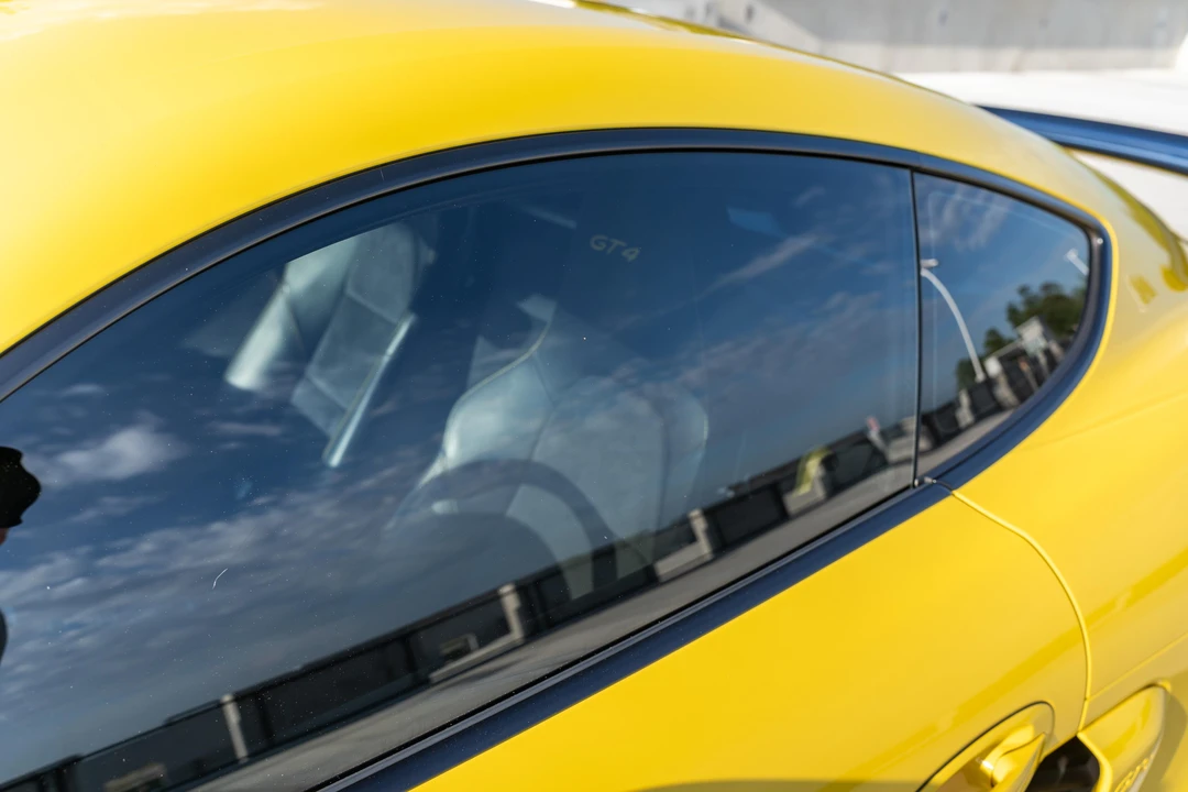 2016 Porsche 981 Cayman GT4 - Image 26 of 31