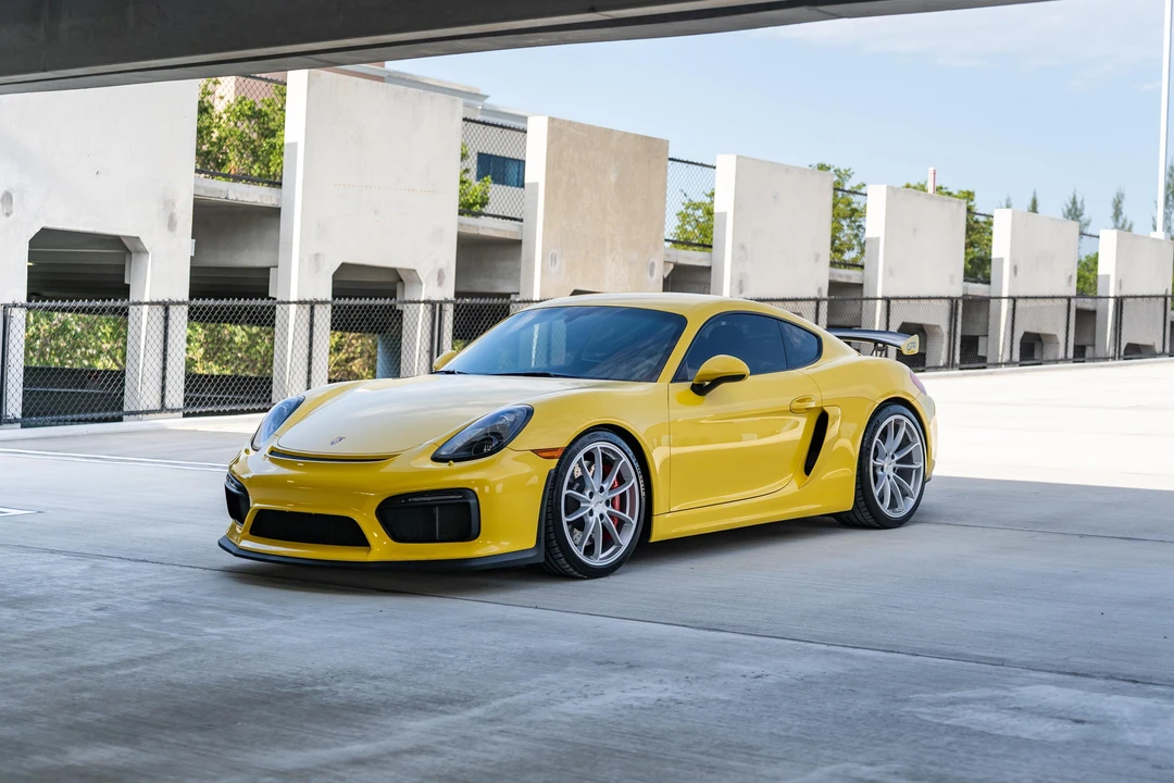 2016 Porsche 981 Cayman GT4 - Image 6 of 31