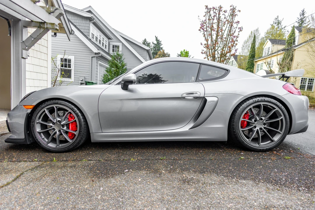 2016 Porsche 981 Cayman GT4 - Image 6 of 31