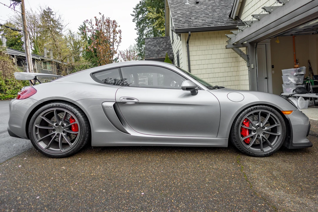 2016 Porsche 981 Cayman GT4 - Image 3 of 31
