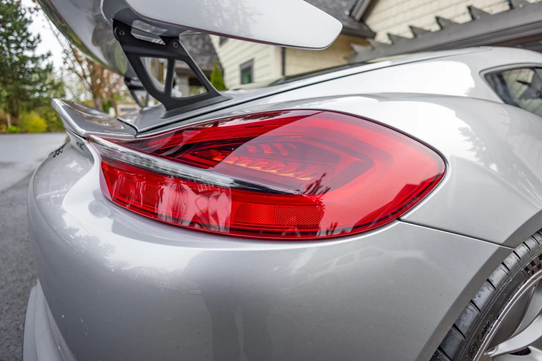 2016 Porsche 981 Cayman GT4 - Image 23 of 31