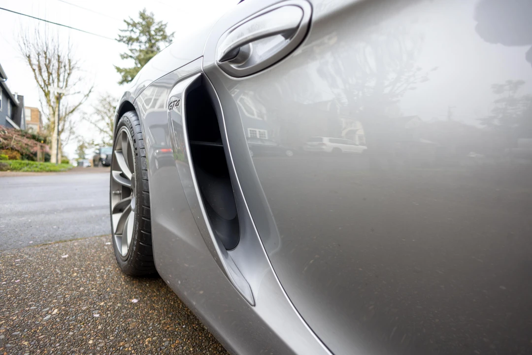 2016 Porsche 981 Cayman GT4 - Image 26 of 31