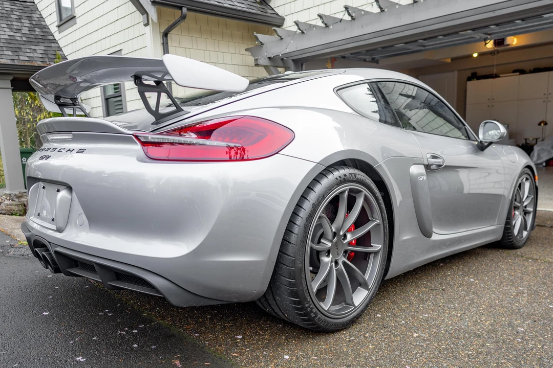 2016 Porsche 981 Cayman GT4 - Image 4 of 31