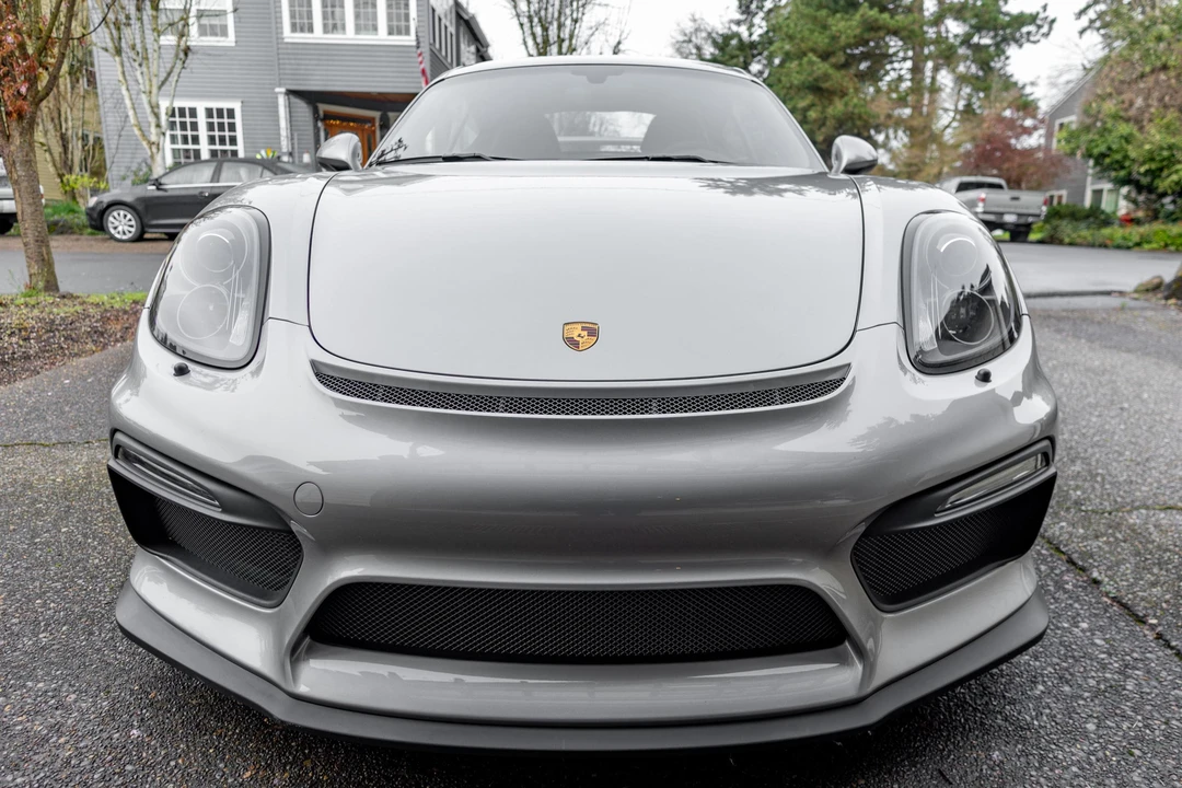 2016 Porsche 981 Cayman GT4 - Image 2 of 31