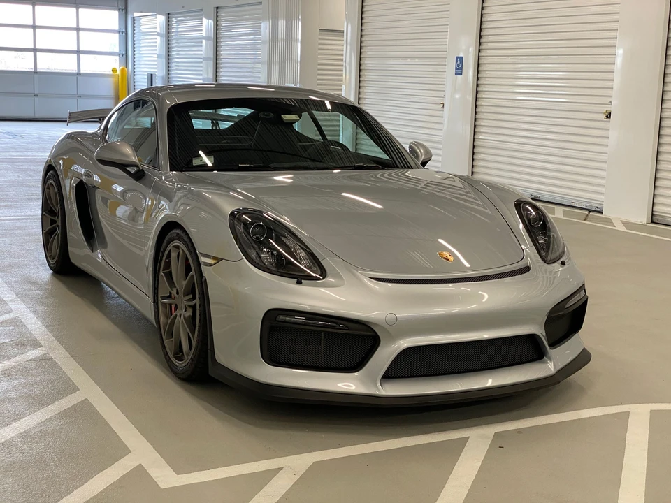 2016 Porsche 981 Cayman GT4 - Image 22 of 23
