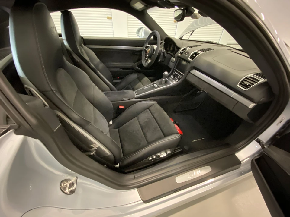 2016 Porsche 981 Cayman GT4 - Image 11 of 23