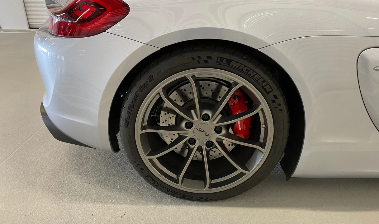 2016 Porsche 981 Cayman GT4 - Image 7 of 23