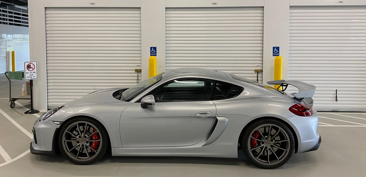 2016 Porsche 981 Cayman GT4 - Image 3 of 23