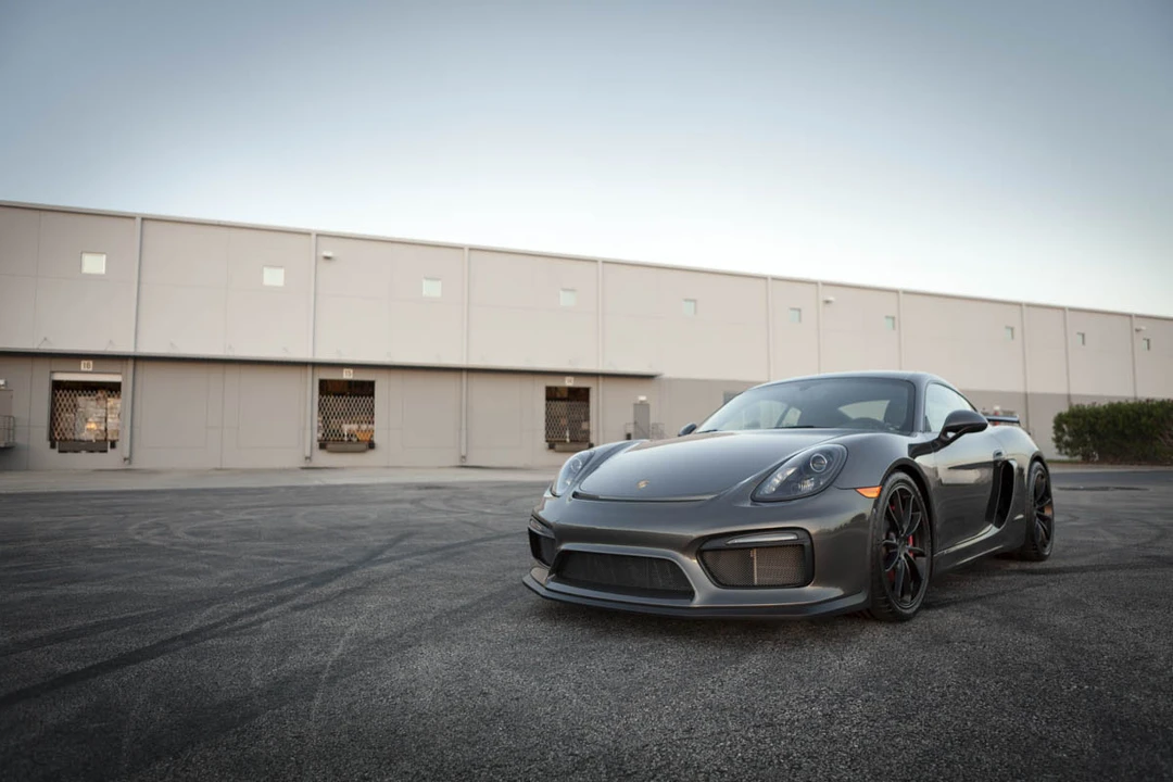 2016 Porsche 981 Cayman GT4 - Image 4 of 17