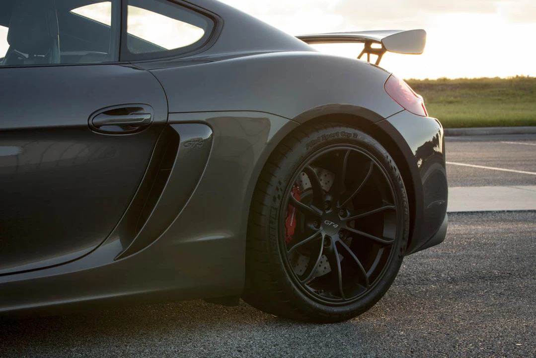 2016 Porsche 981 Cayman GT4 - Image 17 of 17