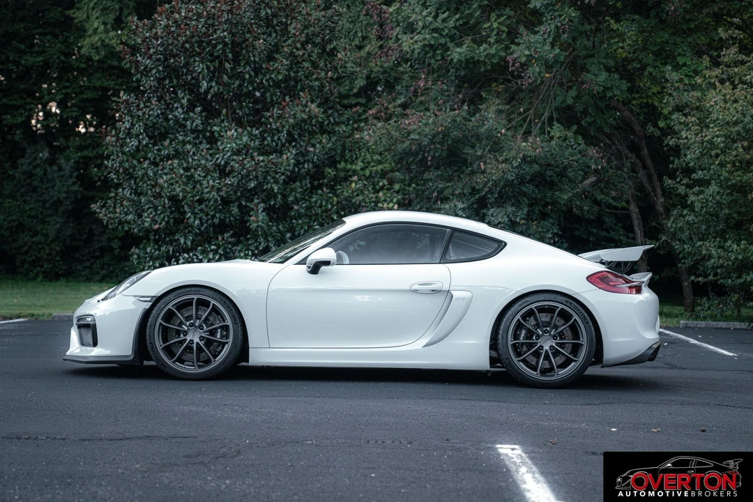 2016 Porsche 981 Cayman GT4 - Image 6 of 31