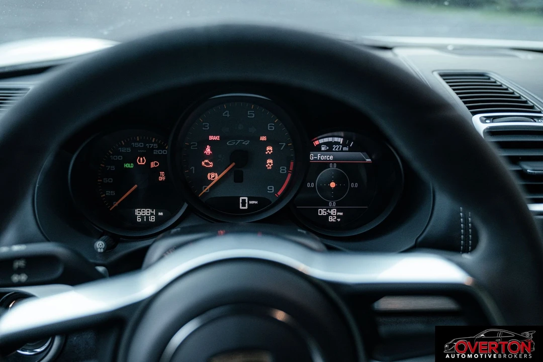 2016 Porsche 981 Cayman GT4 - Image 14 of 31