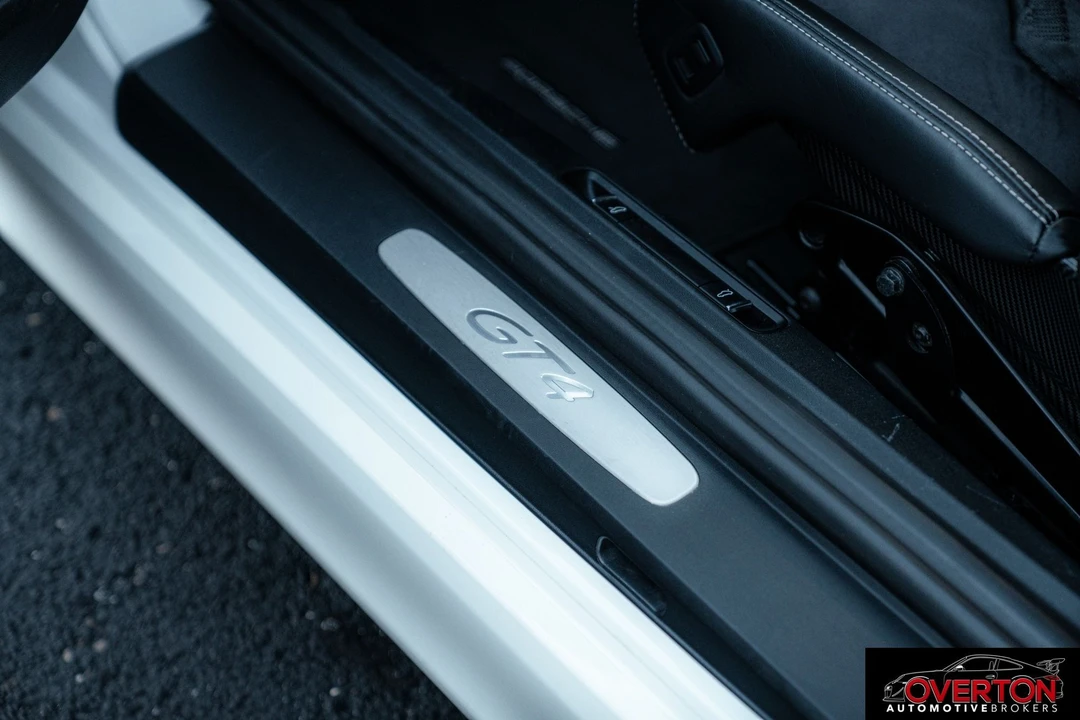 2016 Porsche 981 Cayman GT4 - Image 30 of 31