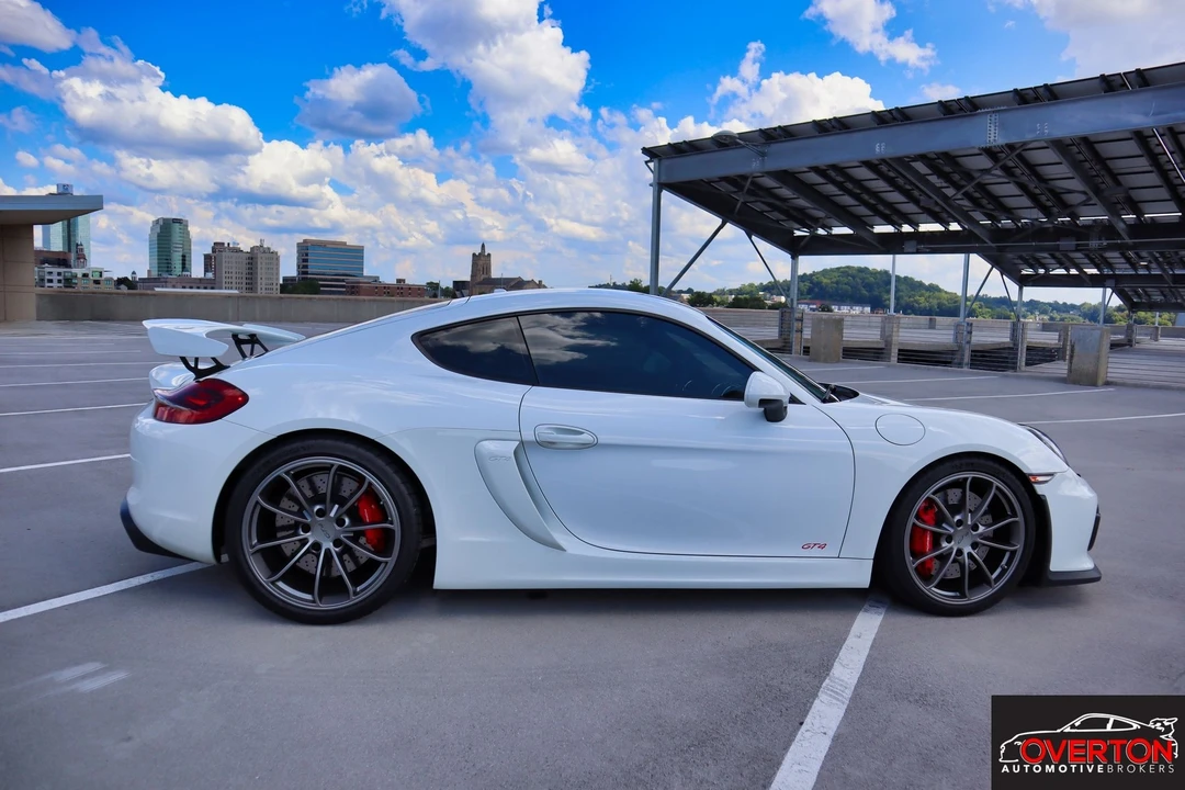 2016 Porsche 981 Cayman GT4 - Image 7 of 17