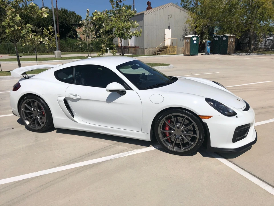 2016 Porsche 981 Cayman GT4 - Image 7 of 14