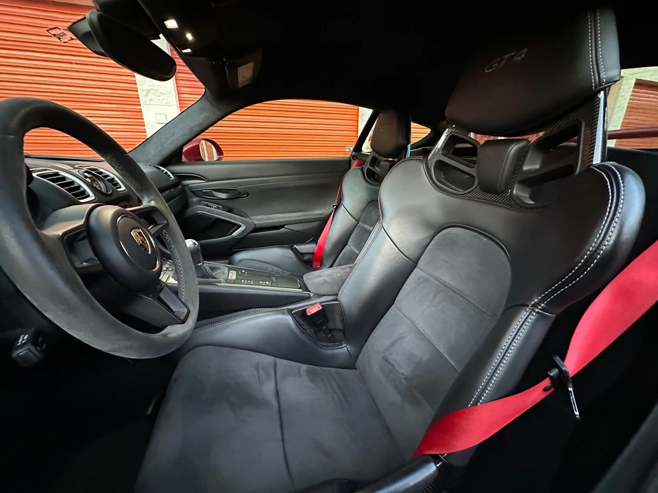 2016 Porsche 981 Cayman GT4 - Image 3 of 18