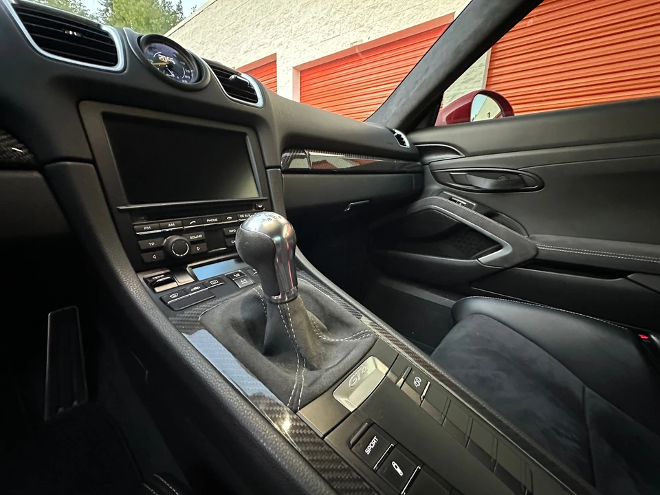 2016 Porsche 981 Cayman GT4 - Image 5 of 18
