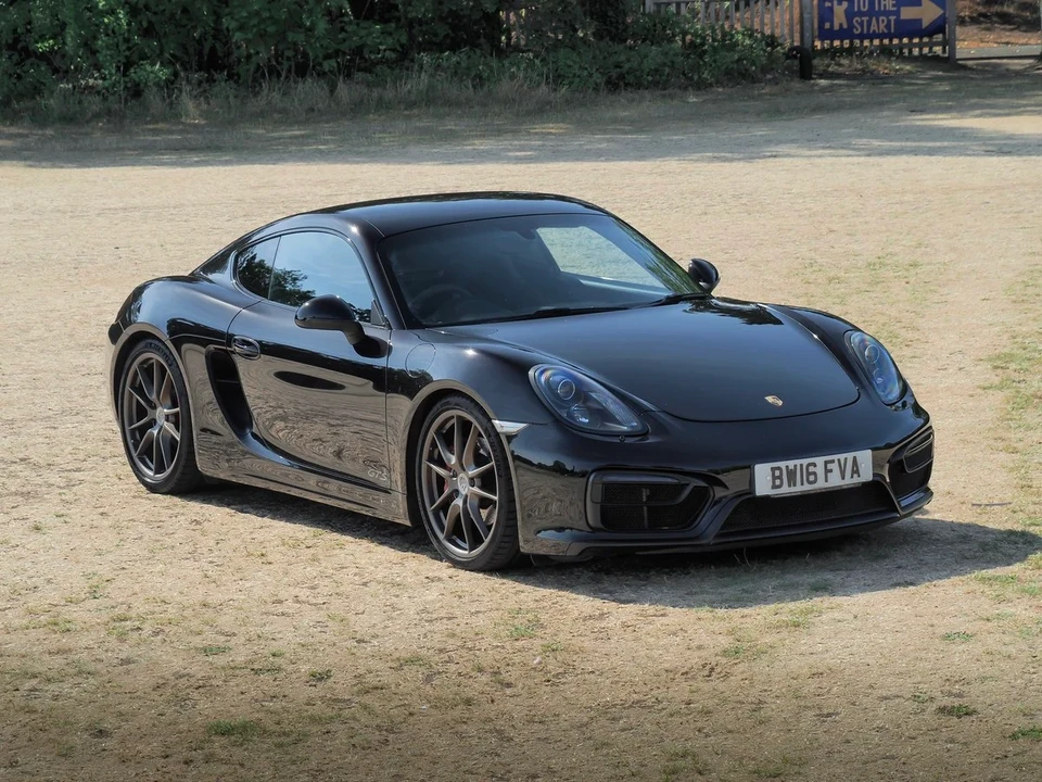 2016 Porsche 981 Cayman GTS - Image 13 of 31