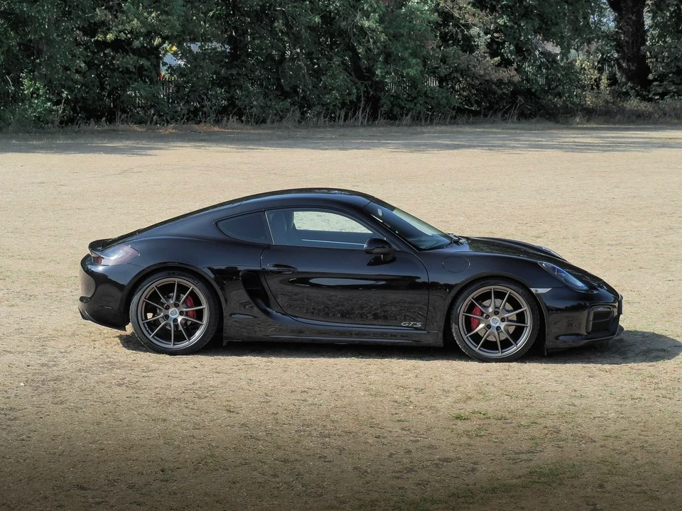 2016 Porsche 981 Cayman GTS - Image 23 of 31