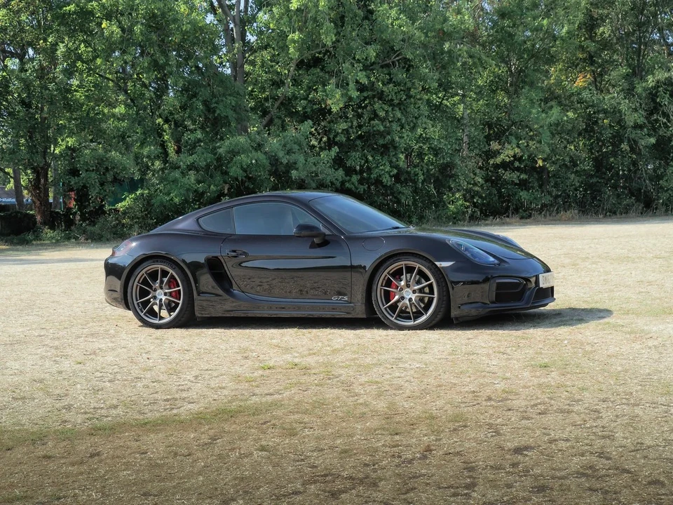 2016 Porsche 981 Cayman GTS - Image 25 of 31