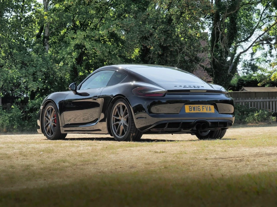 2016 Porsche 981 Cayman GTS - Image 2 of 31
