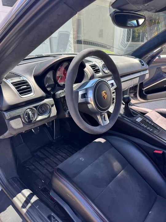 2016 Porsche 981 Cayman GTS - Image 9 of 20