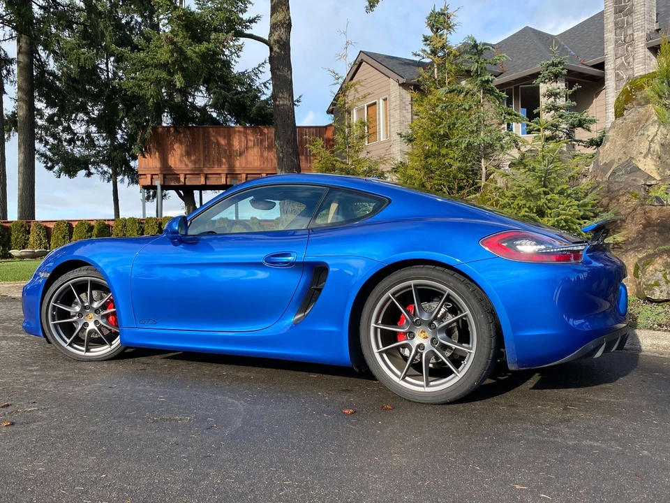 2016 Porsche 981 Cayman GTS - Image 13 of 28
