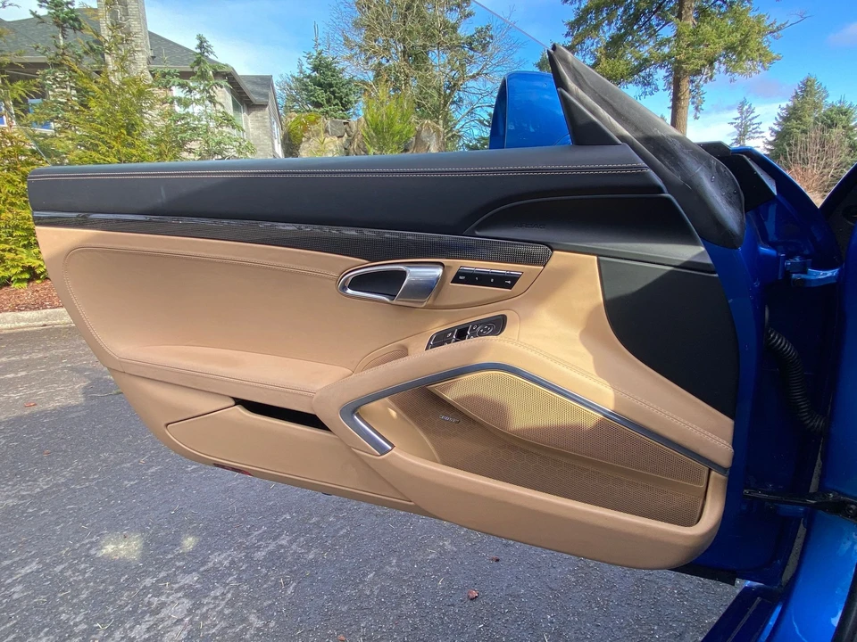 2016 Porsche 981 Cayman GTS - Image 21 of 28