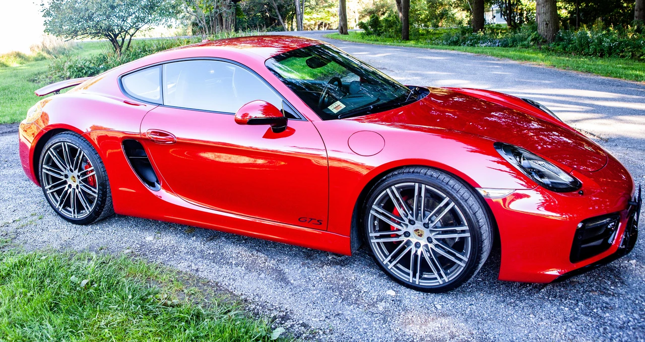 2016 Porsche 981 Cayman GTS - Image 24 of 31